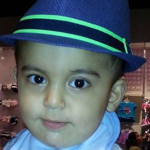 Meet your Posher, Aroosa